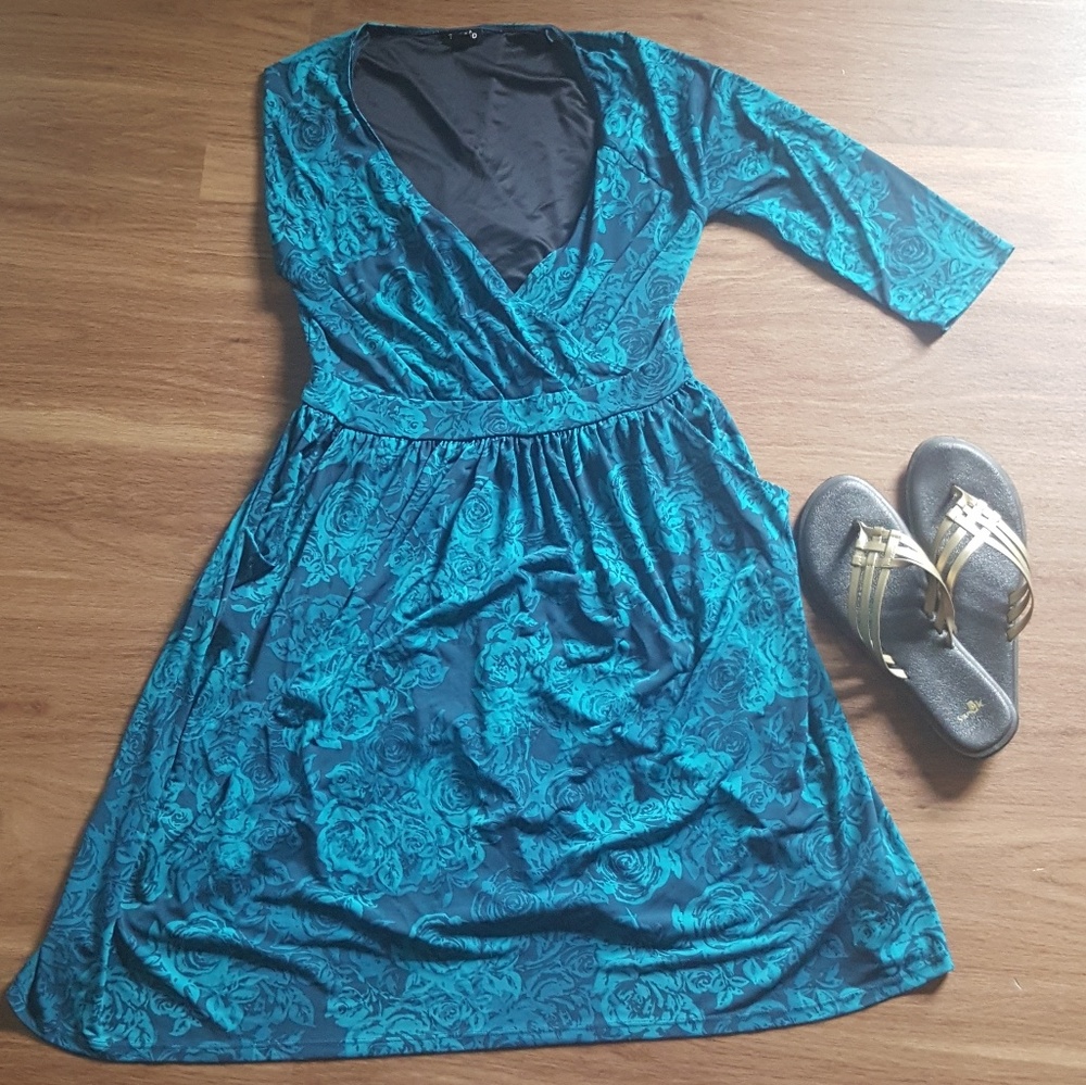 Blue floral print dress